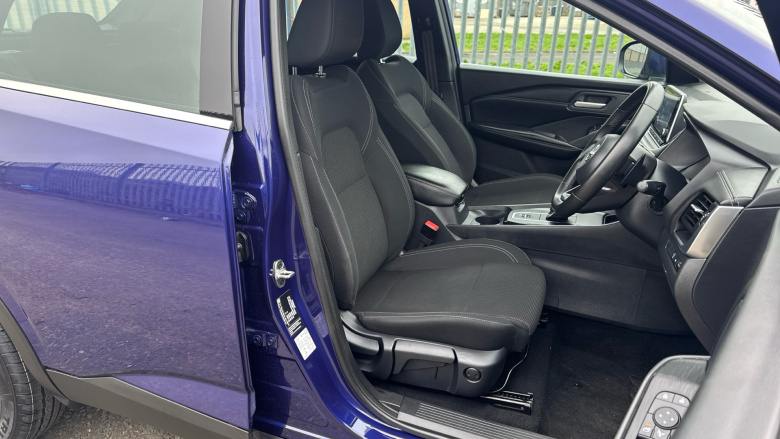 Nissan Qashqai 1.3 DiG-T MH 158 Acenta Premium 5dr Xtronic Petrol Hatchback